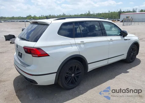 2022 Volkswagen Tiguan 2.0T Se R-Line Black from USA, damaged, VIN 3VVCB7AX5NM138604